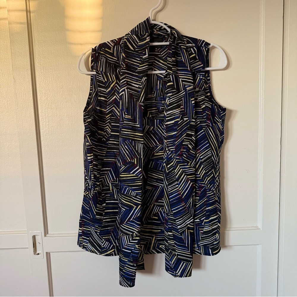 Evan Picone Navy and White Geometric Blouse - Picture 3 of 4